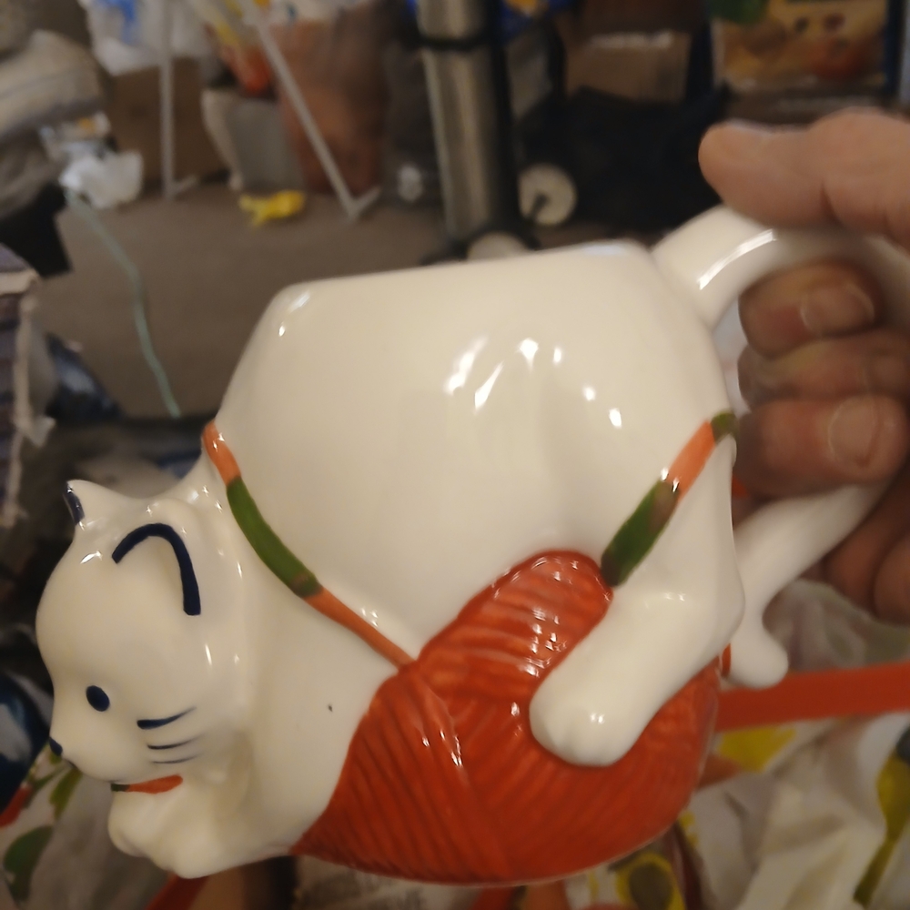 Wondershop Red and White Earthenware Mug